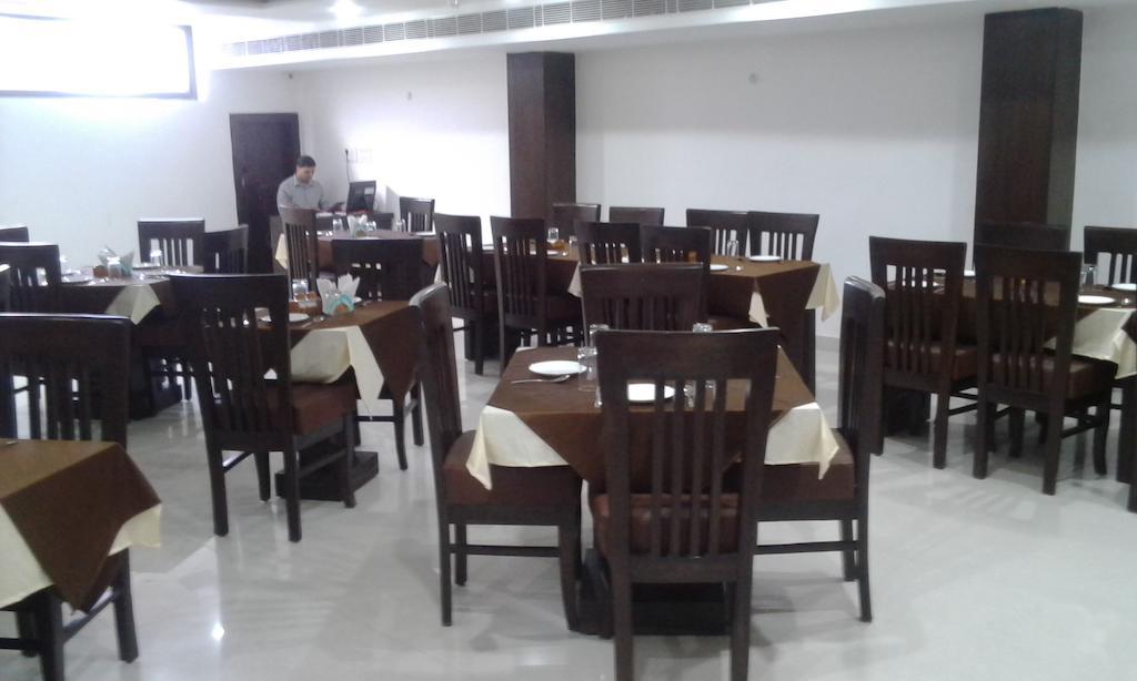 Dazzling East Gate Hotel Agra  Ngoại thất bức ảnh