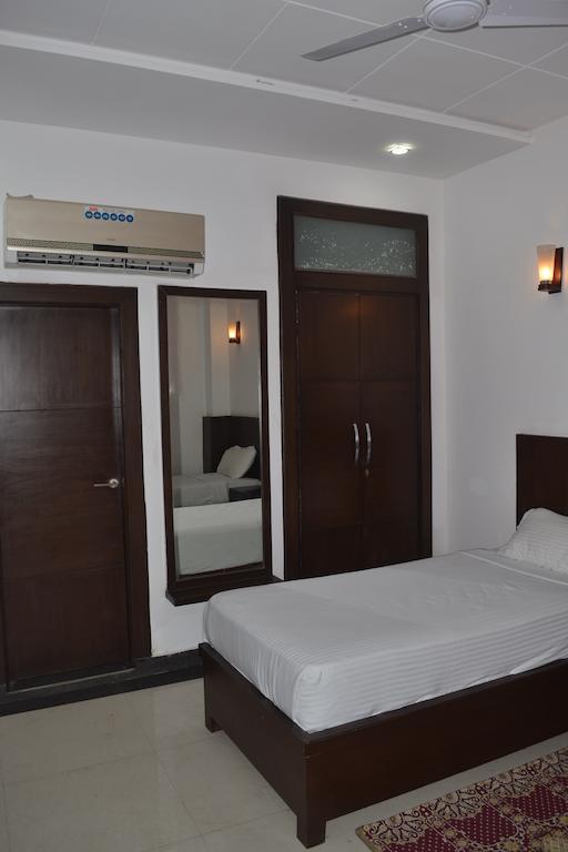Dazzling East Gate Hotel Agra  Ngoại thất bức ảnh