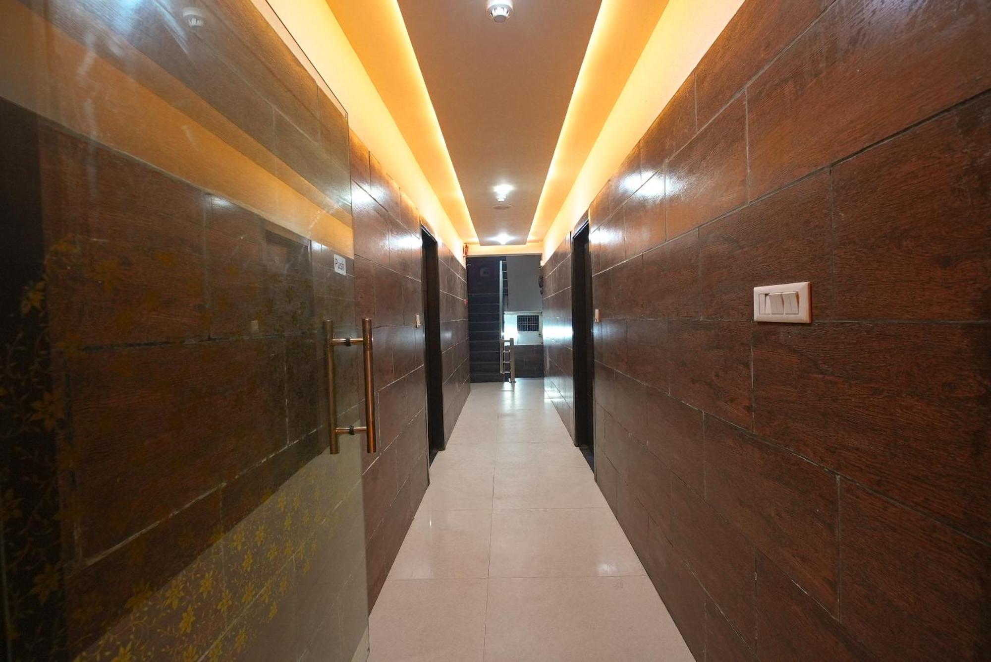 Dazzling East Gate Hotel Agra  Ngoại thất bức ảnh