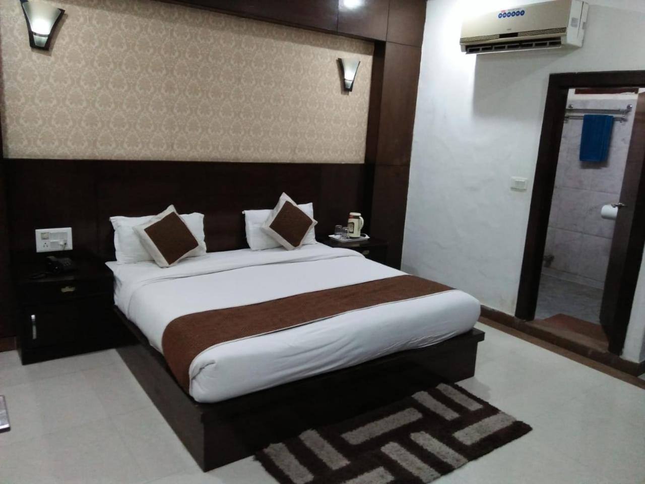 Dazzling East Gate Hotel Agra  Ngoại thất bức ảnh